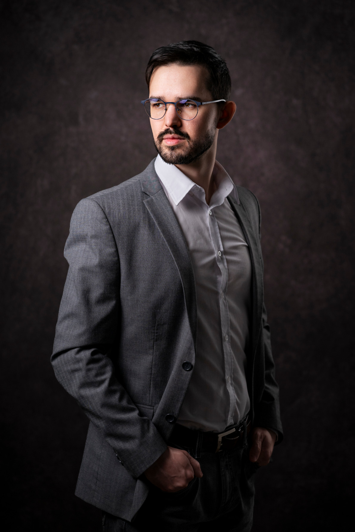 Férfi portréfotózás ajándékutalvány – karakteres stúdióportré